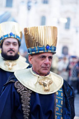 Milano 'daki Üç Kralın Geçit Töreni, her 6 Ocak' ta Piazza Duomo 'dan başlayıp merkezi geçerek Sant' Eustorgio Bazilikası 'na kadar uzanan tarihi ve dini bir gelenektir.