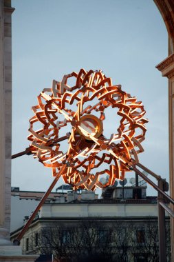 Milan-Cortina 2026: Barış Kemeri 'ndeki Olimpiyat kazanında ışık ve müzik gösterisi