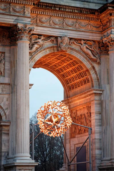 Milan-Cortina 2026: Barış Kemeri 'ndeki Olimpiyat kazanında ışık ve müzik gösterisi