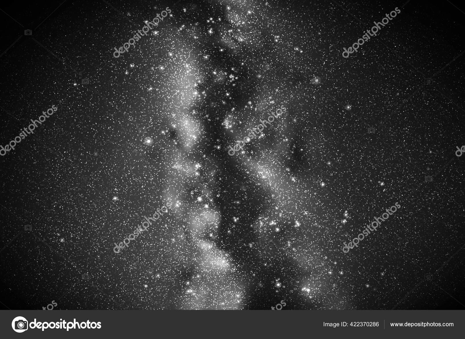夜空と天の川を背景にした空間 宇宙での銀河のベクトル図 暗い黒と白の背景と宇宙の断片 ストックベクター C Arvitalyaa