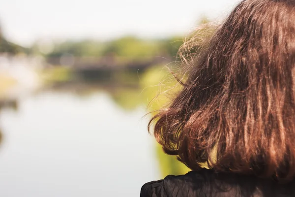 Ragazza nel parco — Foto Stock