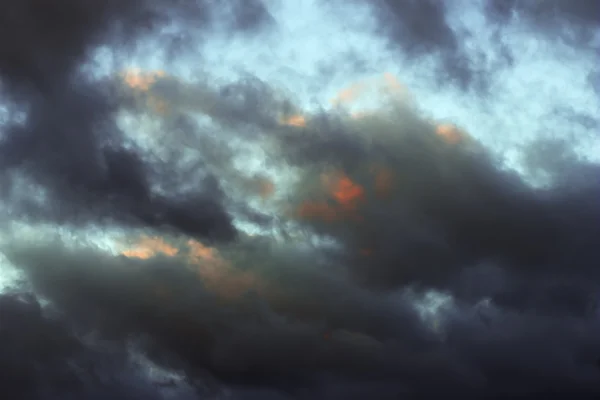 Nubes coloridas —  Fotos de Stock
