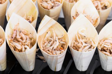 Ahşap bardak karides