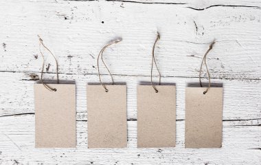  ahşap arka plan kağıt rozetleri