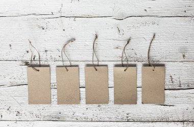  ahşap arka plan kağıt rozetleri