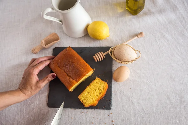 Deliziosa colazione sul tavolo — Foto Stock