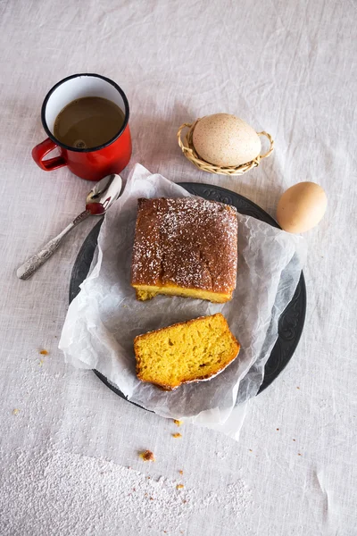 Délicieux petit déjeuner sur la table — Photo