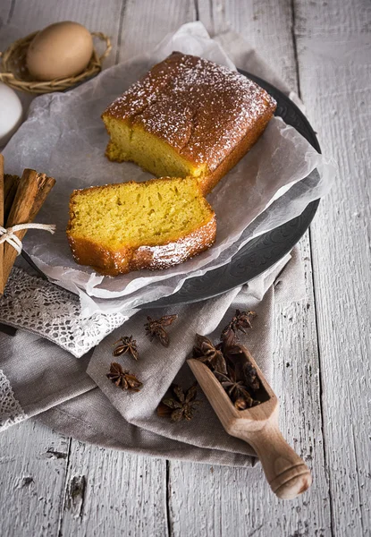 Délicieux petit déjeuner sur la table — Photo