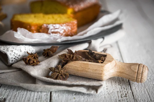 Delicioso café da manhã na mesa — Fotografia de Stock