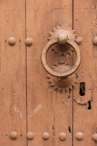 Dettagli Architettura Araba Nella Vecchia Medina Tangeri Finestre Porte Case — Foto Stock