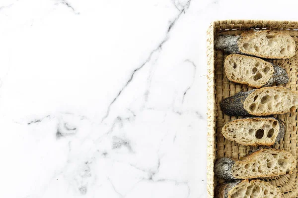 Кусочки Домашнего Натурального Хлеба Сверху Плоский Лежал Вид Сверху — стоковое фото