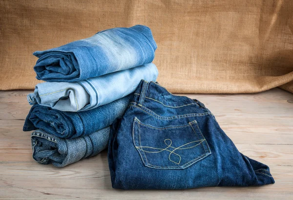 Blauwe jeans — Stockfoto