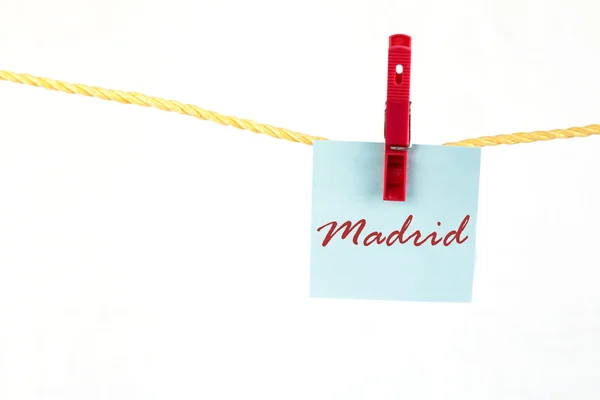 Notieren Sie farbiges Papier mit dem Wort madrid — Stockfoto