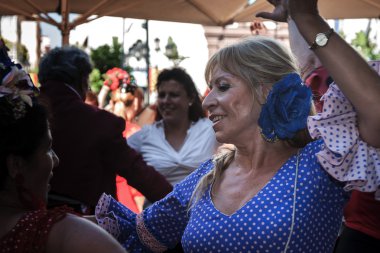 Andalucia adil Flamenko dans kadın