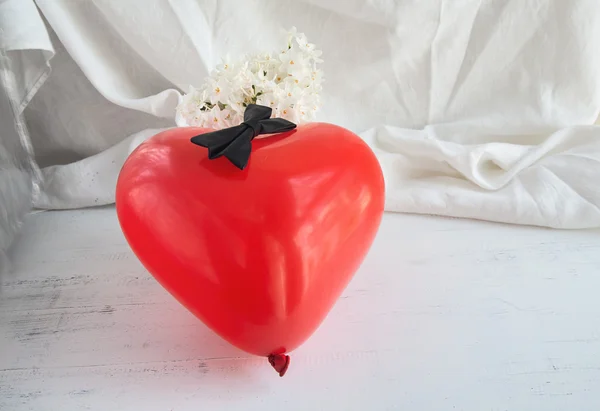 Hearts and flowers for Valentine's Day — Stock Photo, Image