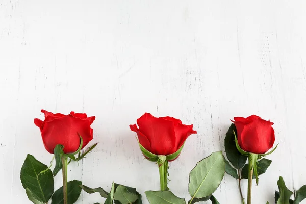 Κόκκινα τριαντάφυλλα για την ημέρα του Αγίου Βαλεντίνου — Φωτογραφία Αρχείου