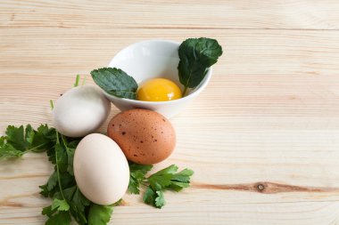 Yumurta maydanoz ile farklı türlerde