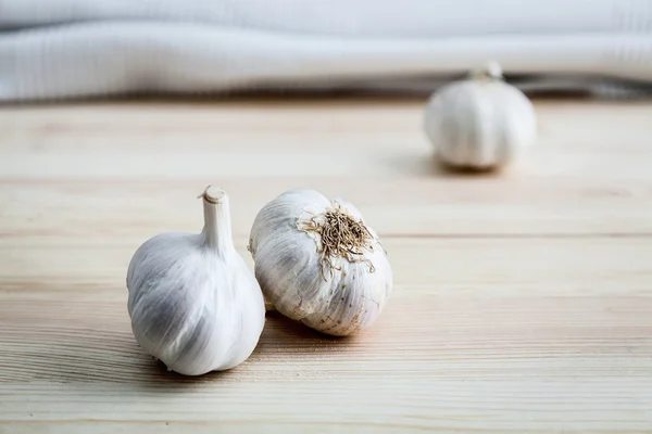 Composition of purple garlic — Stock Photo, Image