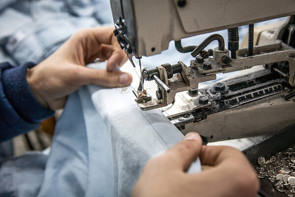 Промышленная швейная машина
