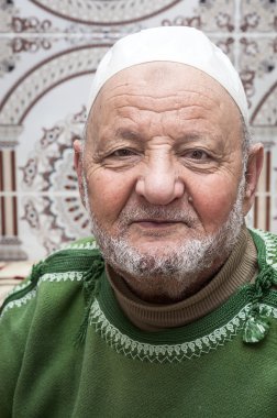 Arap adam onun her zamanki kostüm