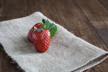 taze çilekli milkshake 