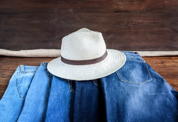 Conjunto de várias roupas e acessórios para homens — Fotografia de Stock