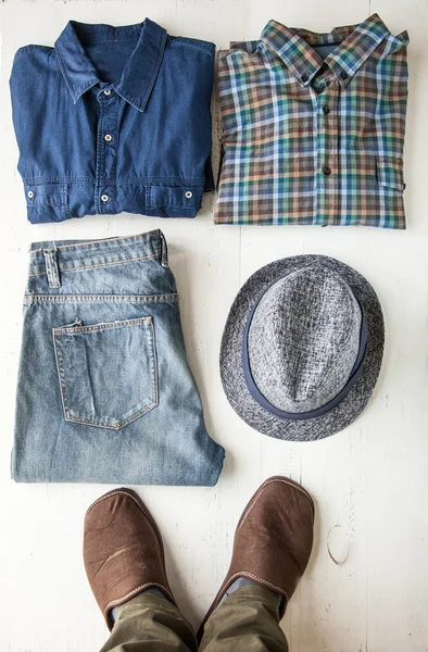 Zbiór różnych ubrań i akcesoriów dla mężczyzn — Zdjęcie stockowe