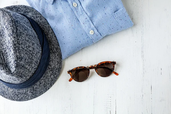 Conjunto de várias roupas e acessórios para homens — Fotografia de Stock