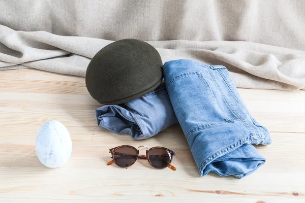 Conjunto de várias roupas e acessórios para homens — Fotografia de Stock