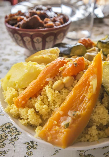 전형적인 모로코 및 아랍 음식 — 스톡 사진