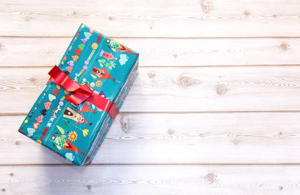 Scatole regalo con carta colorata — Foto Stock