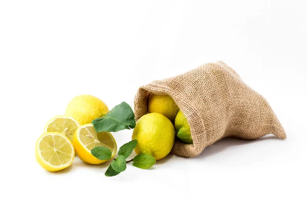 Saftgetränke Limonade mit Minze — Stockfoto
