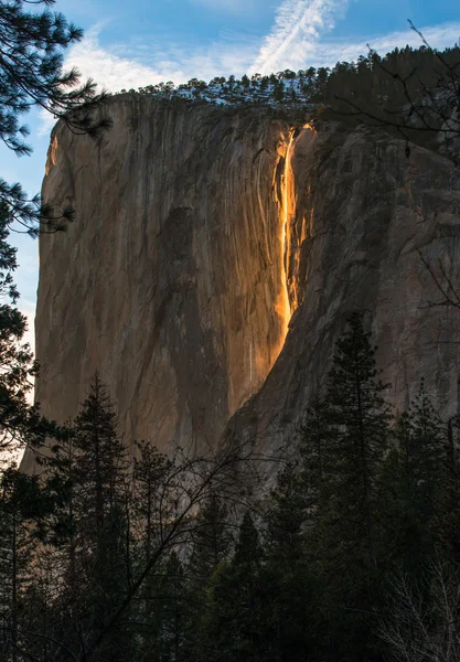Firefall v Yosemitském národním parku v Usa — Stock fotografie