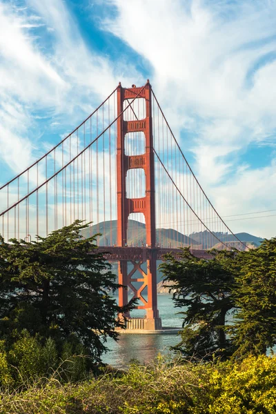 Puente de puerta de oro — Foto de Stock