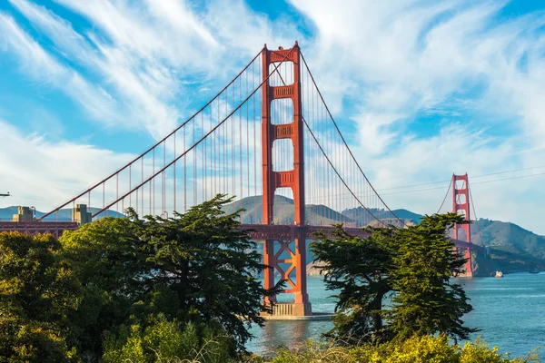 Ponte cancello dorato — Foto Stock