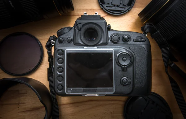 Moderna fotocamera DSLR — Foto Stock