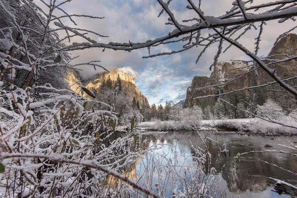 Valley View, Parque Nacional de Yosemite — Fotografia de Stock