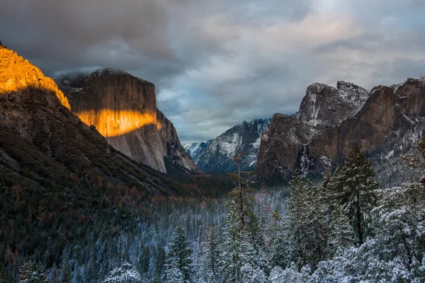 Tunnel View overlook, Yosemite National Park — Stock Photo, Image