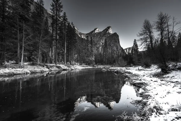 Три брата, Yosemite — стокове фото