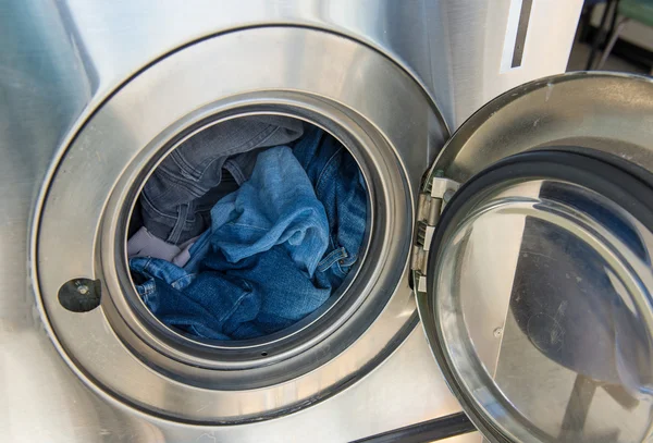 Laundry machine in store — Stock Photo, Image