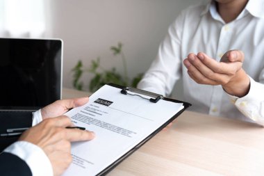 Konsepte devam et. Yöneticiler ya da mülakat yöneticisi adayları. Geçmiş iş tecrübenizden ve pozisyondaki yeteneklerinizden bahsedin..