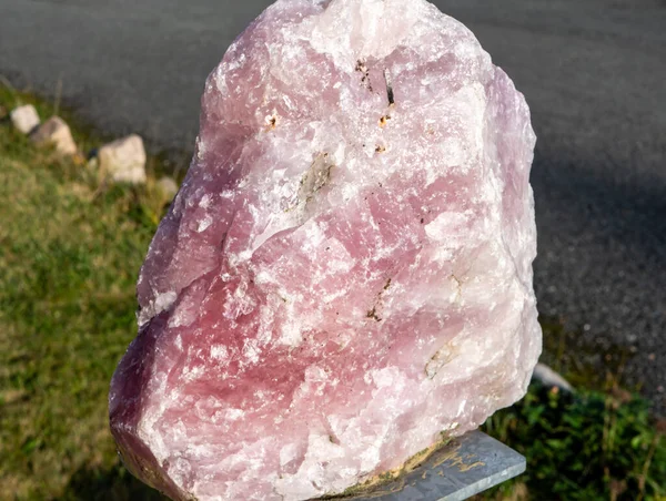 Rose Quartzo Pedra Pedra Pedra Fundo Rocha — Fotografia de Stock
