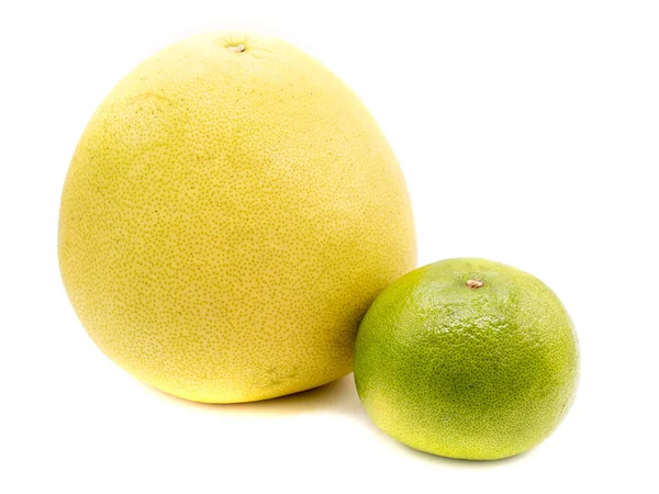Citrus Maxima Pomelo Isolados Sobre Fundo Branco — Fotografia de Stock