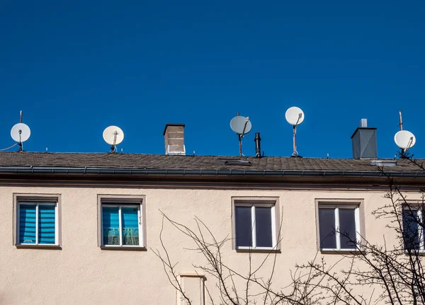 many satellite systems on the roof