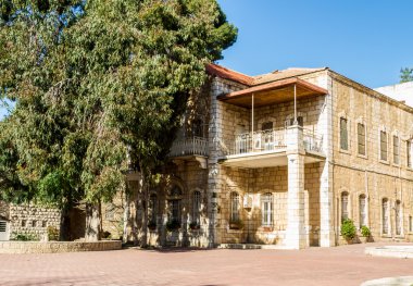 Kudüs'te kemerli penceresi olan taş ev