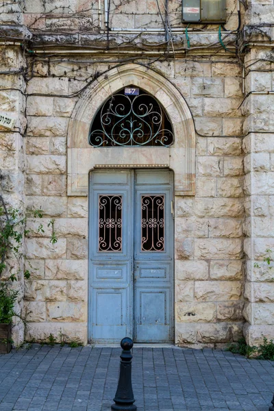 Old vintage door in Jerusalem — Stock Photo, Image