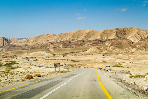 Makhtesh Gadol, Negev Çölü, İsrail yolda — Stok fotoğraf