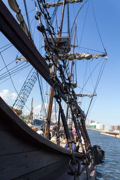 Old sailing ship for excursions — Stock Photo, Image