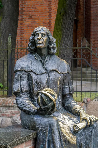 Статуя Миколая Коперника. — стокове фото