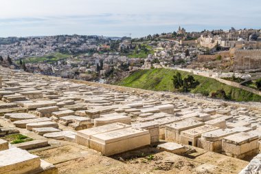 Kudüs Zeytin Dağı 'ndaki Yahudi mezarlığı.